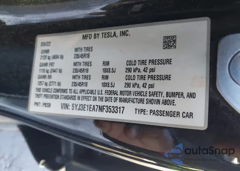 2022 Tesla Model 3 Rear-Wheel Drive z USA, uszkodzony, nr VIN 5YJ3E1EA7NF353317
